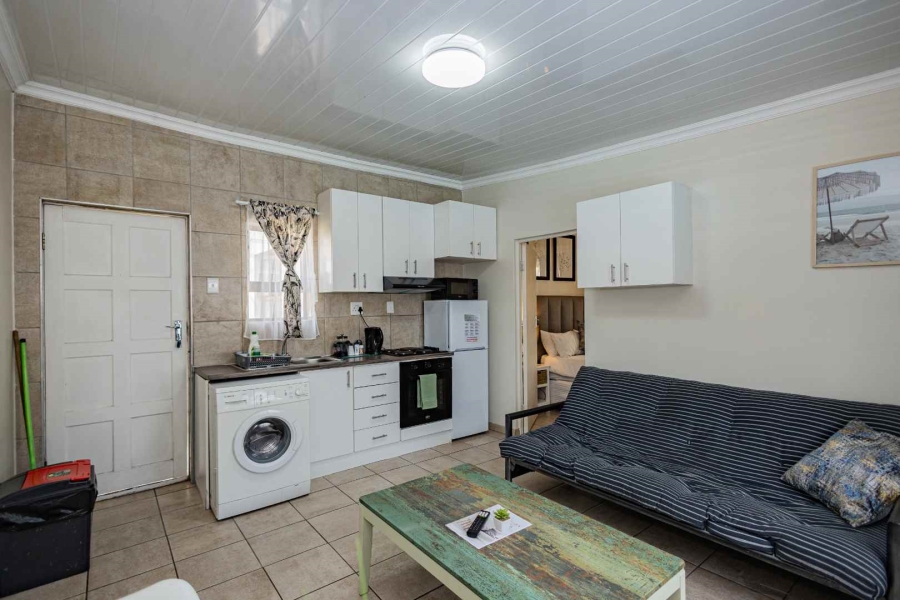 To Let 1 Bedroom Property for Rent in Oakdale Western Cape